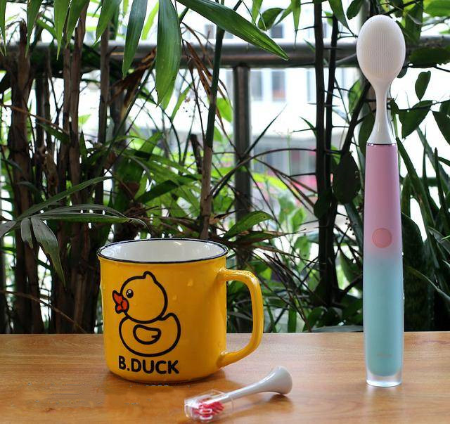 智能電動牙刷